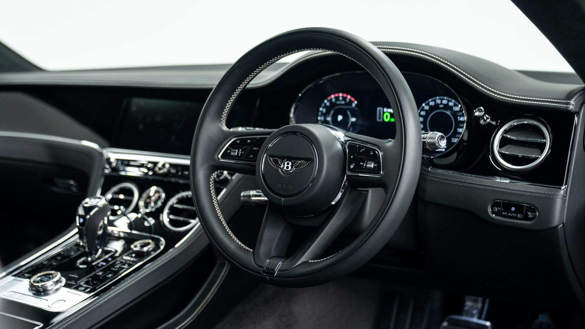 Bentley Continental GT Photo 9fbbee36-dc6a-45bf-ba35-af2aefa07dc0.jpg