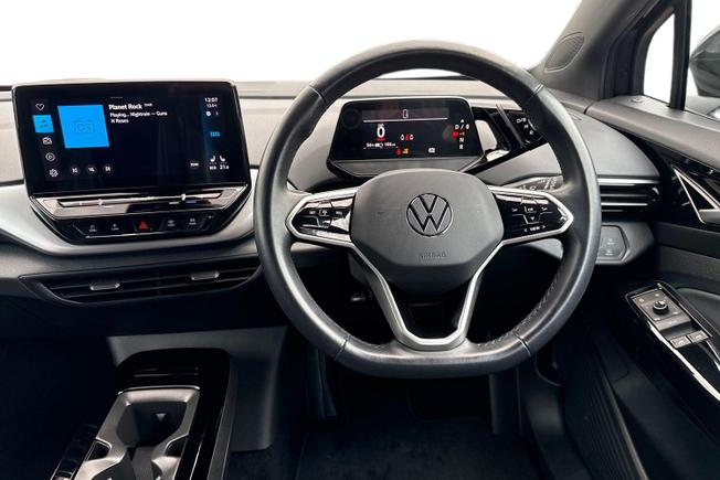 VOLKSWAGEN ID.4 Photo 13