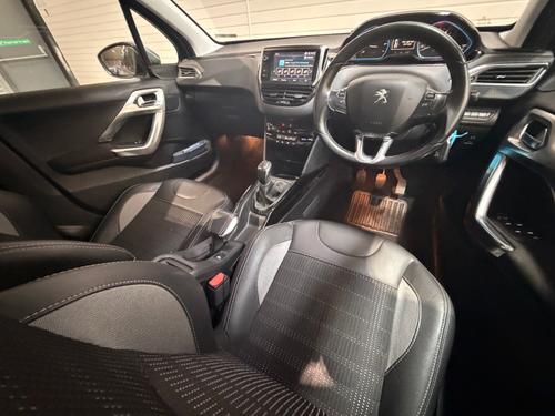 Peugeot 2008 Photo 9fe560f1-685f-4e22-a500-2314a64c8c8c.jpeg