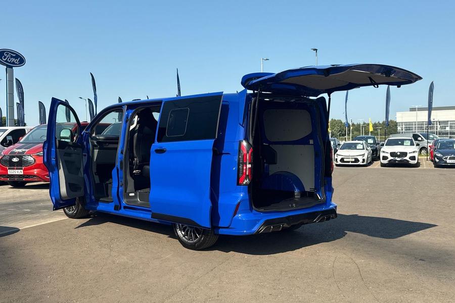 Ford TRANSIT CUSTOM Photo 9fe60e11-1342-407c-8fd5-756af2b4a510.jpg