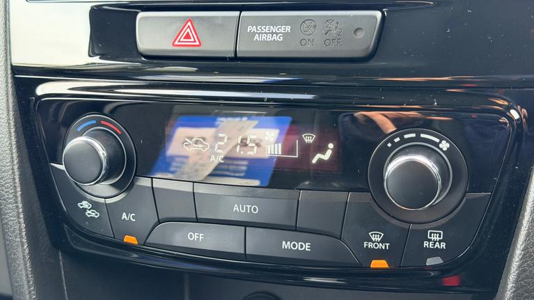 Used Suzuki Vitara WP25OMW 27