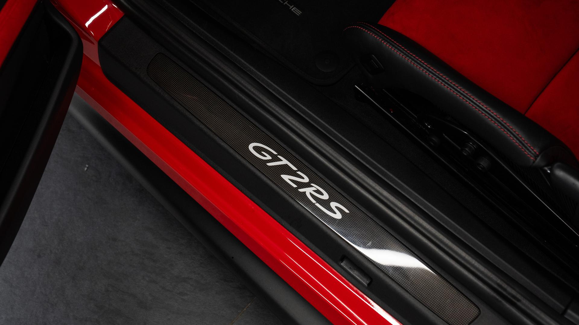 Porsche 911 Photo 9ff4a7d5-3608-45af-ac4b-e4e9c720a78e.jpg