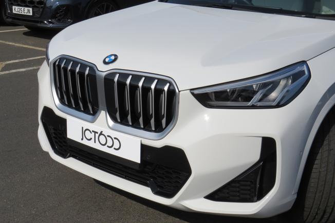 BMW X1 Photo 8