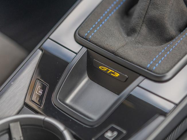 PORSCHE 911 Photo 25