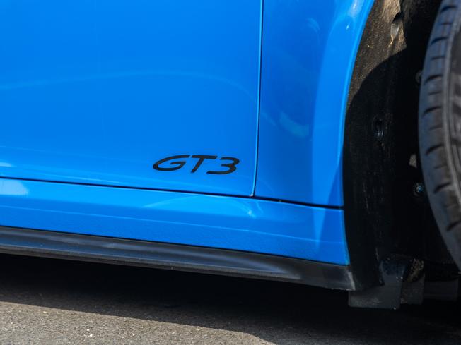 PORSCHE 911 Photo 31