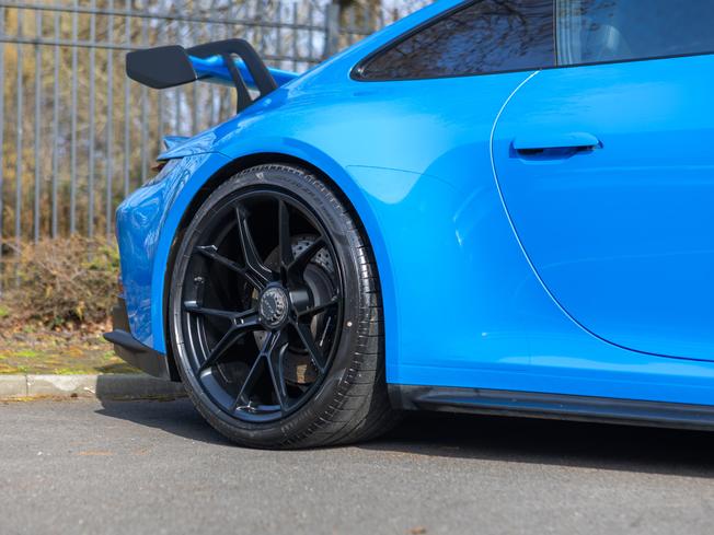 PORSCHE 911 Photo 32