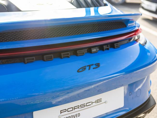 PORSCHE 911 Photo 35