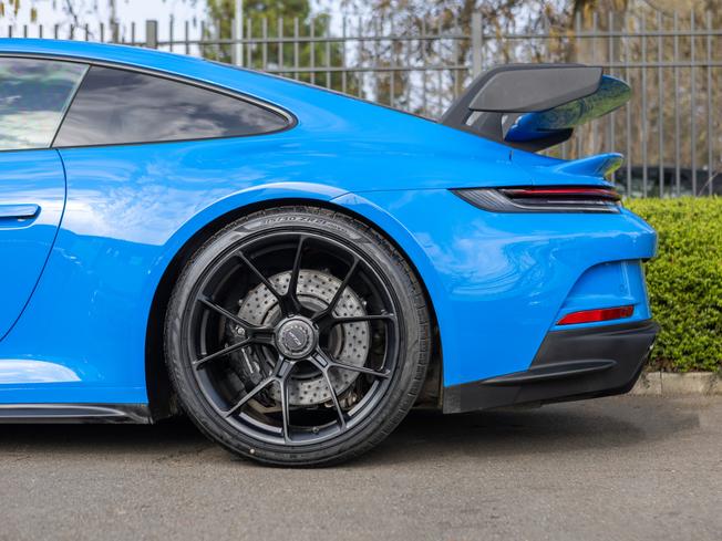 PORSCHE 911 Photo 37