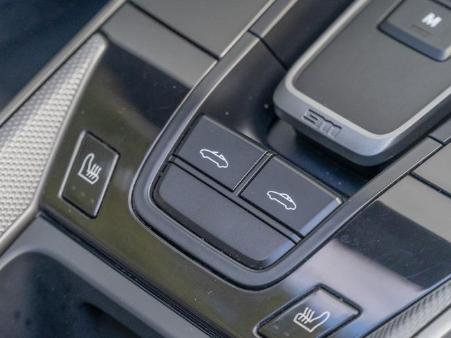 PORSCHE 911 Photo 41