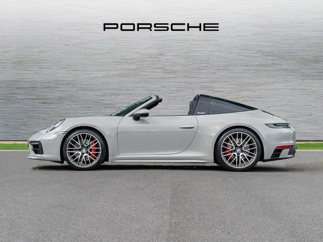 PORSCHE 911 Photo 5