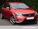 Kia cee'd Photo 0