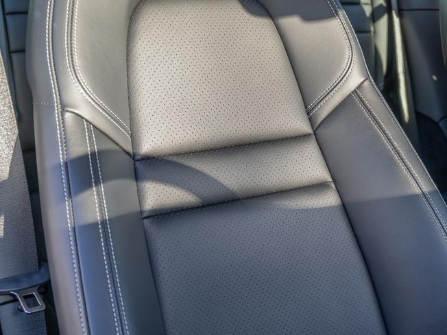 PORSCHE 911 Photo 11