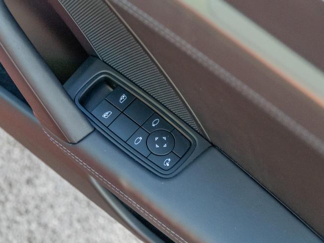 PORSCHE 911 Photo 28
