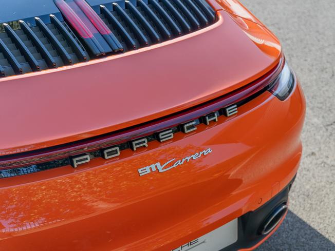 PORSCHE 911 Photo 37