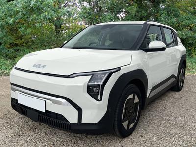 Used 2026 Kia EV3 81.4kWh Air SUV 5dr Electric Auto (201 bhp) white pearl at Gravells