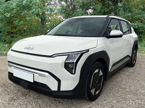 Kia EV3 Photo EV3_5dr_Hatch_2024-on_Set_1_WHITEPEARL.jpg