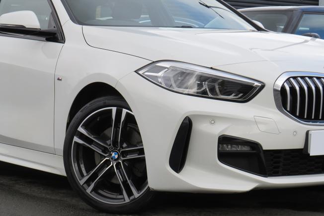 BMW 1 Series Photo 6