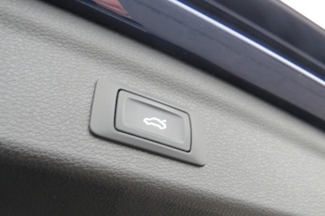AUDI Q3 Photo 17