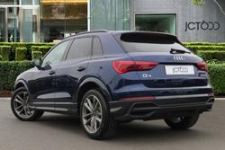 AUDI Q3 Photo 2