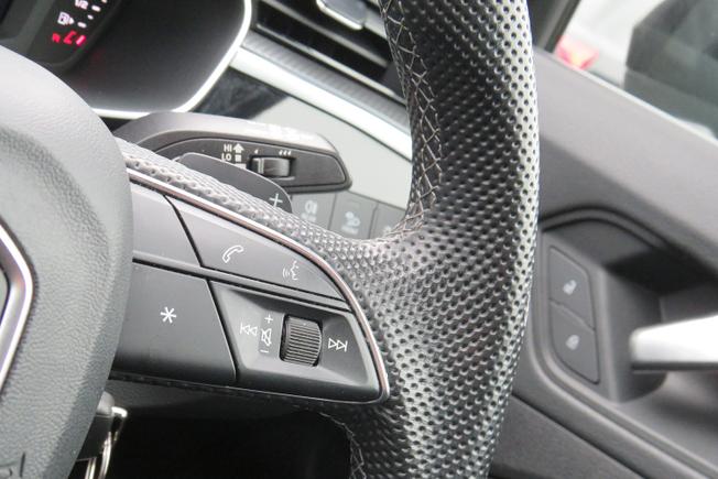 AUDI Q3 Photo 23