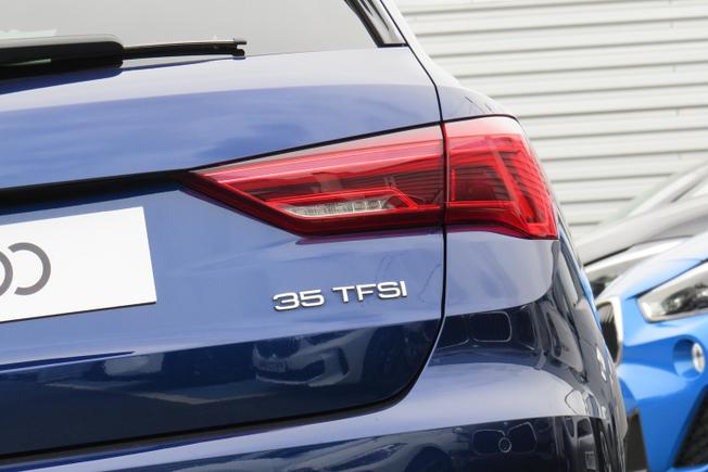 AUDI Q3 Photo 33