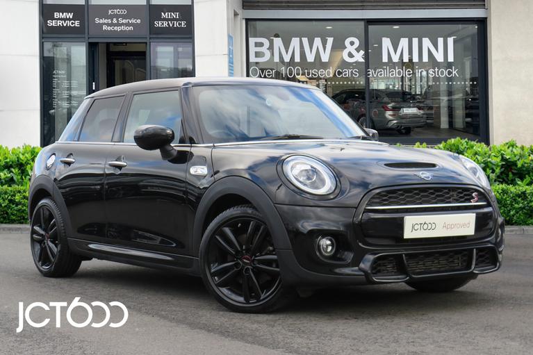 Used 2020 MINI Hatchback Cooper S Sport Hatchback Midnight Black at JCT600