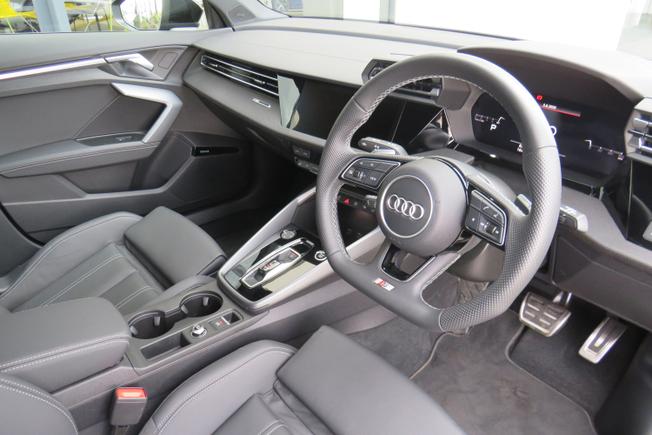 AUDI A3 Photo 24