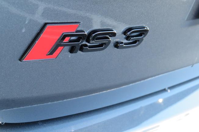 AUDI RS3 Photo 11