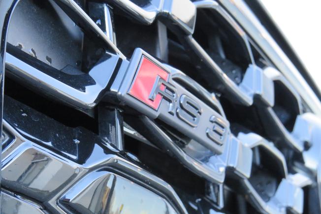 AUDI RS3 Photo 12