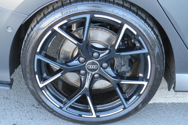 AUDI RS3 Photo 13