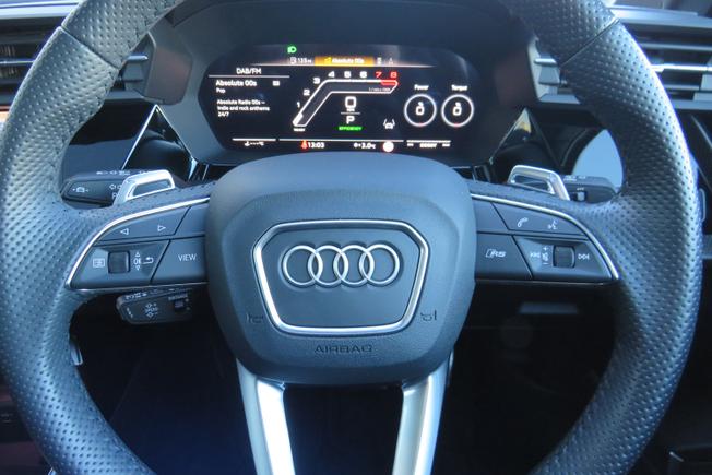 AUDI RS3 Photo 25