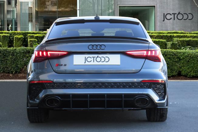 AUDI RS3 Photo 5