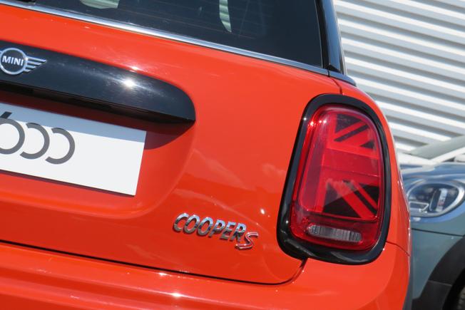 MINI Hatch Photo 10