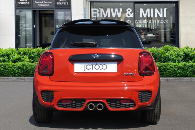MINI Hatch Photo 5