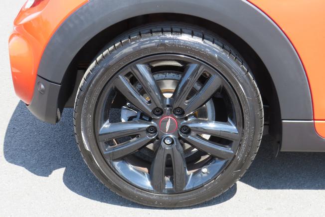 MINI Hatch Photo 9