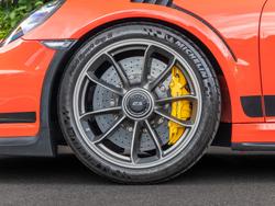 PORSCHE 911 Photo 4