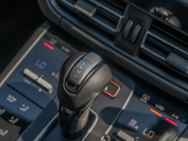 PORSCHE Macan Photo 21