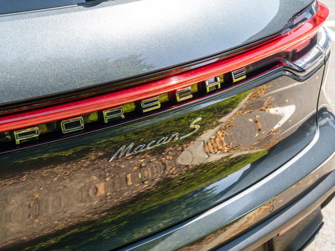 PORSCHE Macan Photo 37