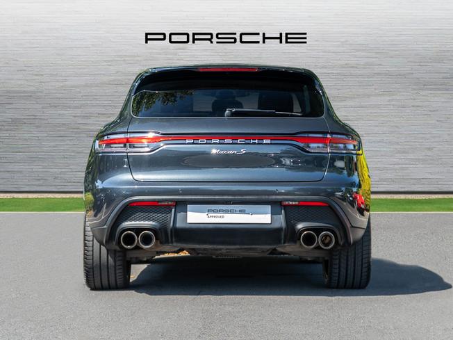 PORSCHE Macan Photo 7