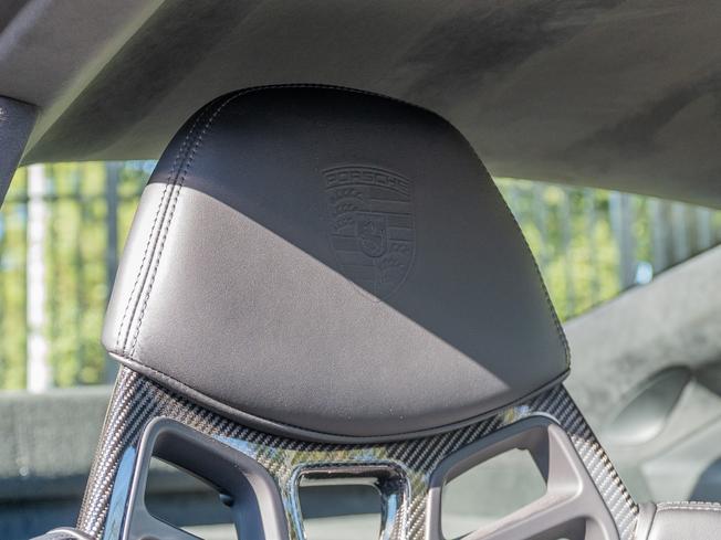 PORSCHE 911 Photo 14