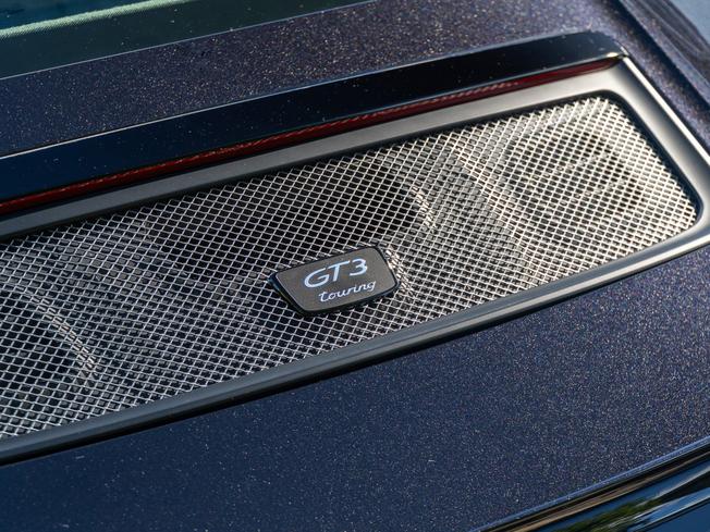 PORSCHE 911 Photo 32