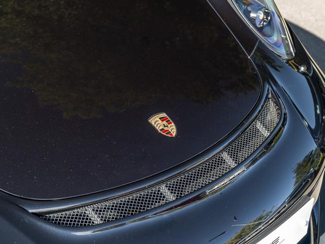 PORSCHE 911 Photo 35