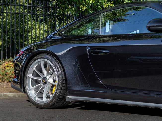 PORSCHE 911 Photo 37