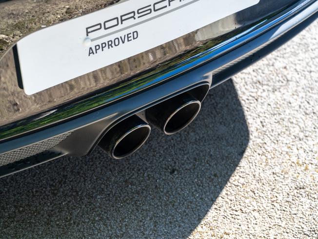 PORSCHE 911 Photo 38