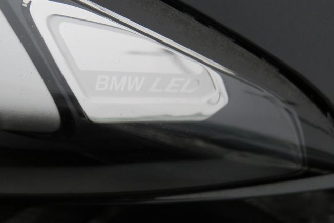 BMW 3 Series Photo 10