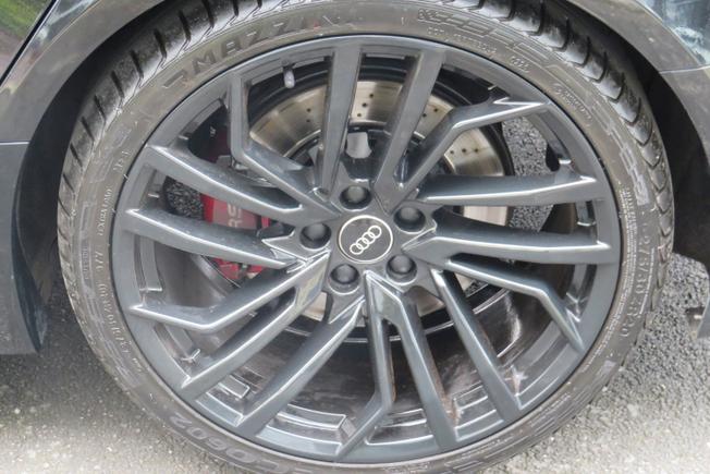 AUDI Rs4 Avant Photo 10
