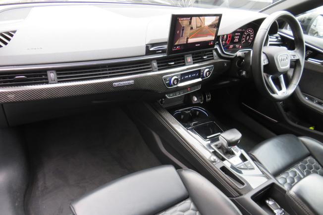 AUDI Rs4 Avant Photo 13
