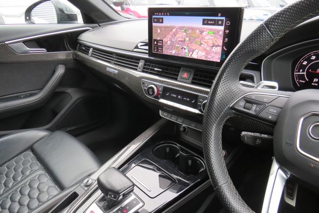 AUDI Rs4 Avant Photo 32