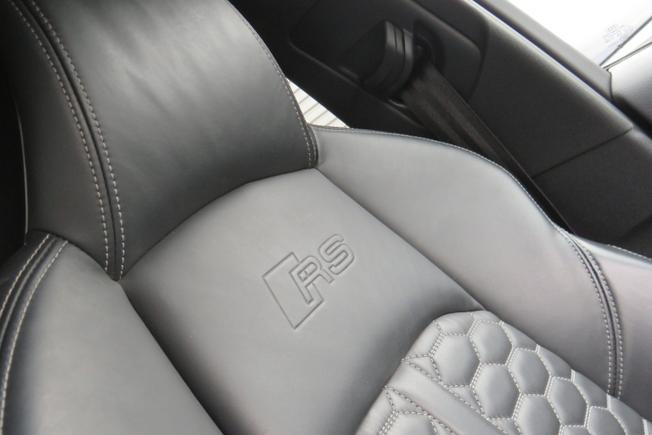 AUDI Rs4 Avant Photo 33