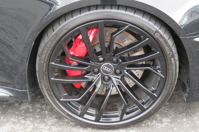 AUDI Rs4 Avant Photo 7